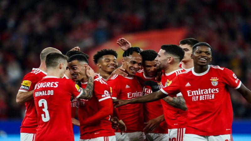 Benfica có duyên với các trận cầu bùng nổ