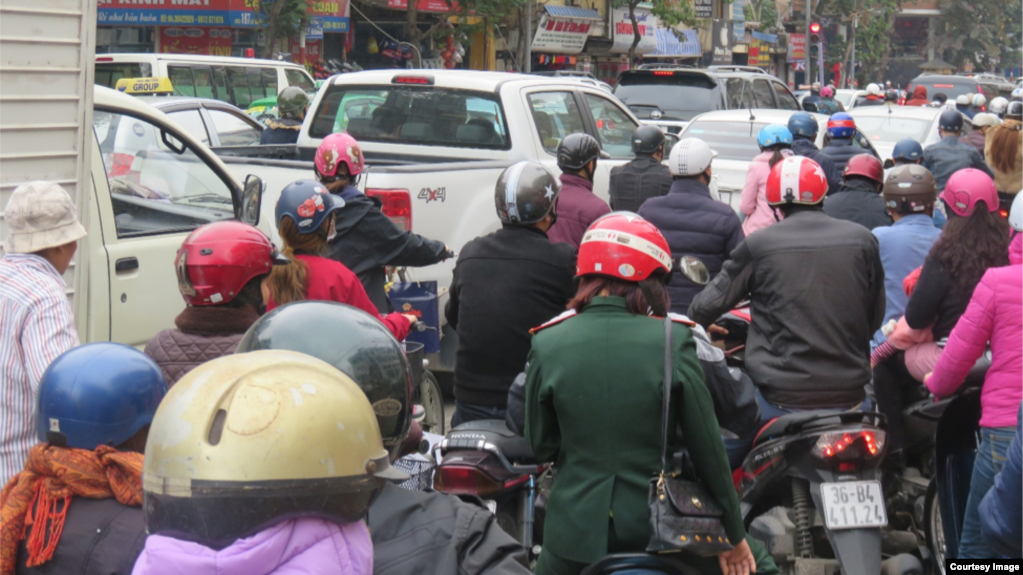 Giao thông trên đường phố Việt Nam. [Ảnh minh họa]