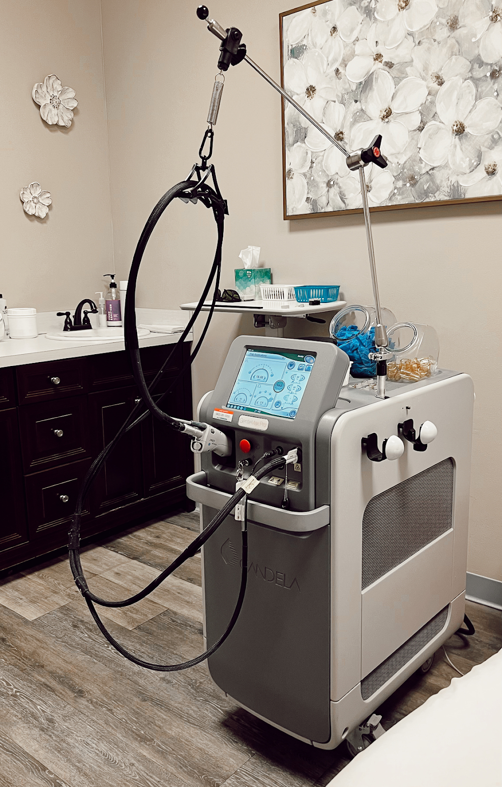 Picture of the laser treatment equipment