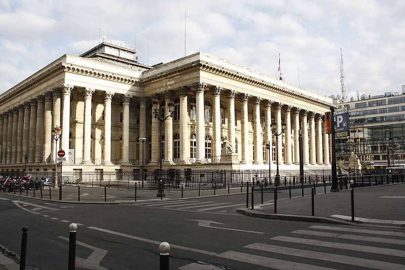 Fachada de la Bolsa de París (Palais Brongniart) Fuente: Wikimedia Commons