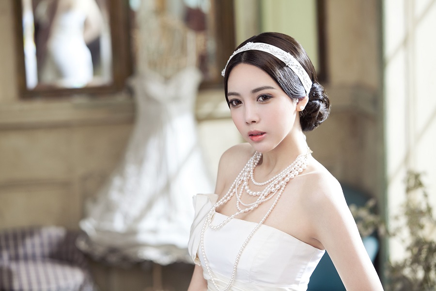 Phong cách trang điểm cô dâu Hàn Quốc giúp làm nổi bật làn da trắng