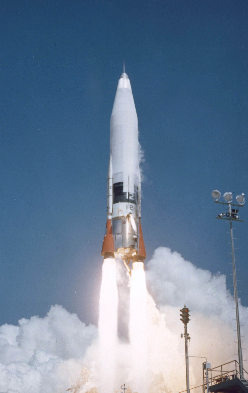 Teste do foguete Atlas, em 20/fev/1958, no Cabo Canaveral.