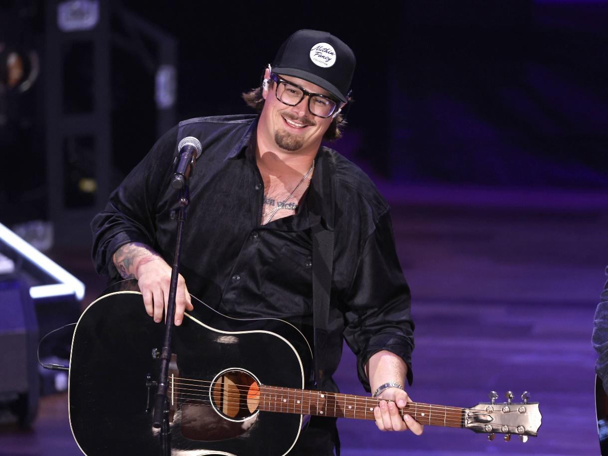 HARDY facts: Country singer's age, songs, family, wife and career explained  - Smooth