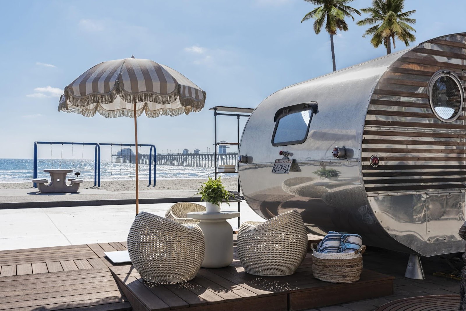 Boutique Oceanside Deluxe Beach Escapes