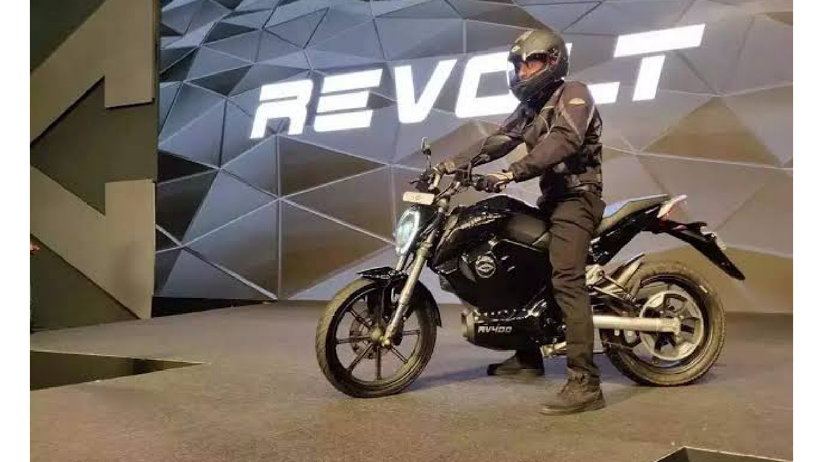 Revolt Motors Electric Bikes Revolutionizing Mobility EVINDIA