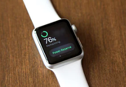 6 top ways that we use to charge an Apple watch without a charger