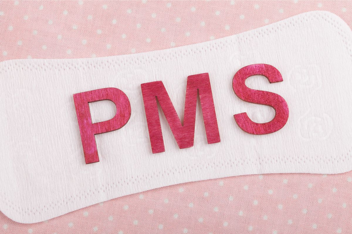 อาการ PMS คืออะไร ทำความรู้จักและรับมืออาการ PMS ก่อนมีเมนส์2