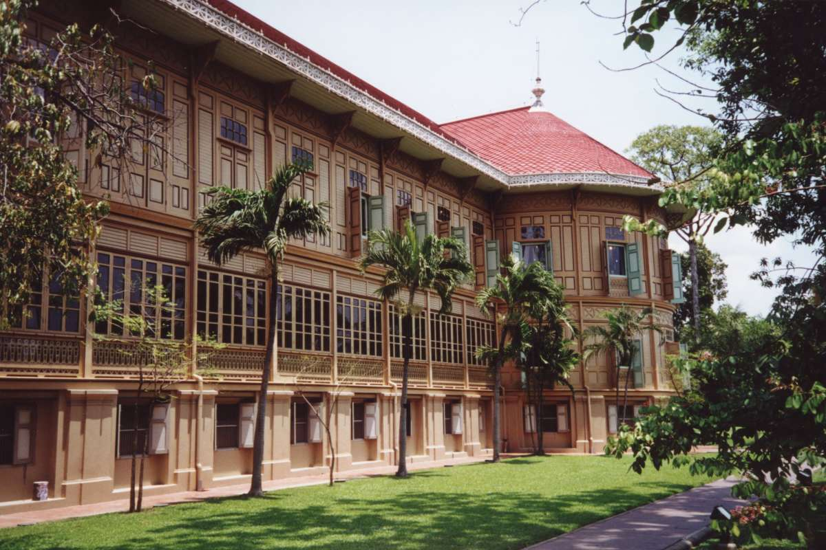 Cung điện Thái Lan Vimanmek được làm hoàn toàn từ gỗ Teak