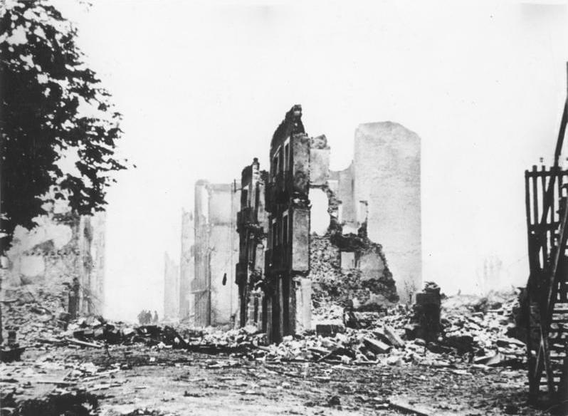 Guernica in ruins, 1937