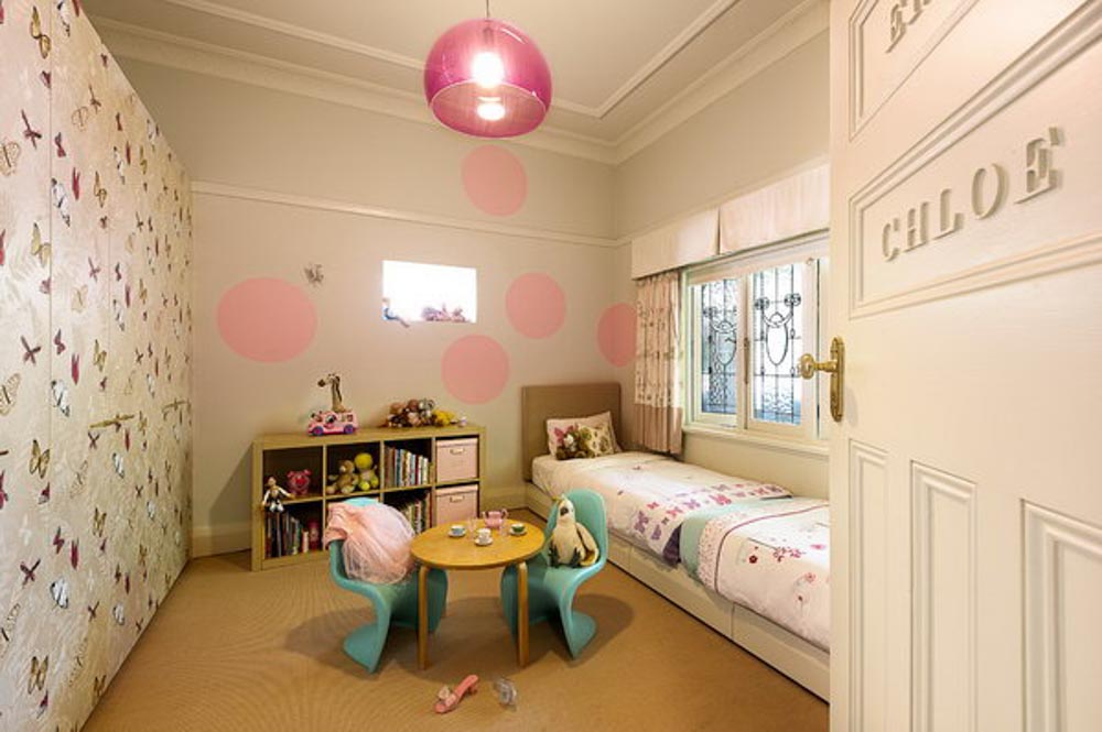 Bố trí 2 giường ngủ thẳng hàng