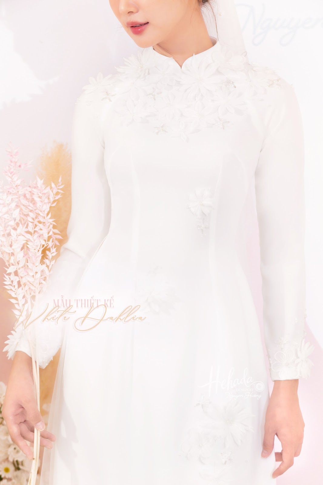Chi tiết thiết kế áo dài Dahlia