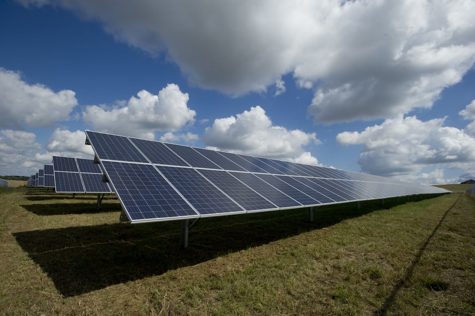 Solar farm - What Is Off-Grid Living