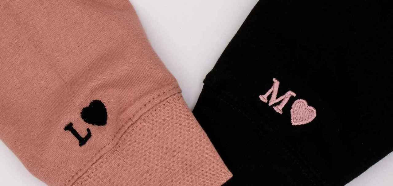sudaderas con monograma bordado