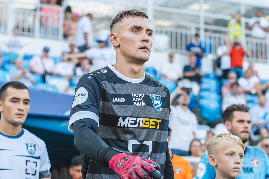 Голкипер ФК «Балтика» Евгений Латышонок