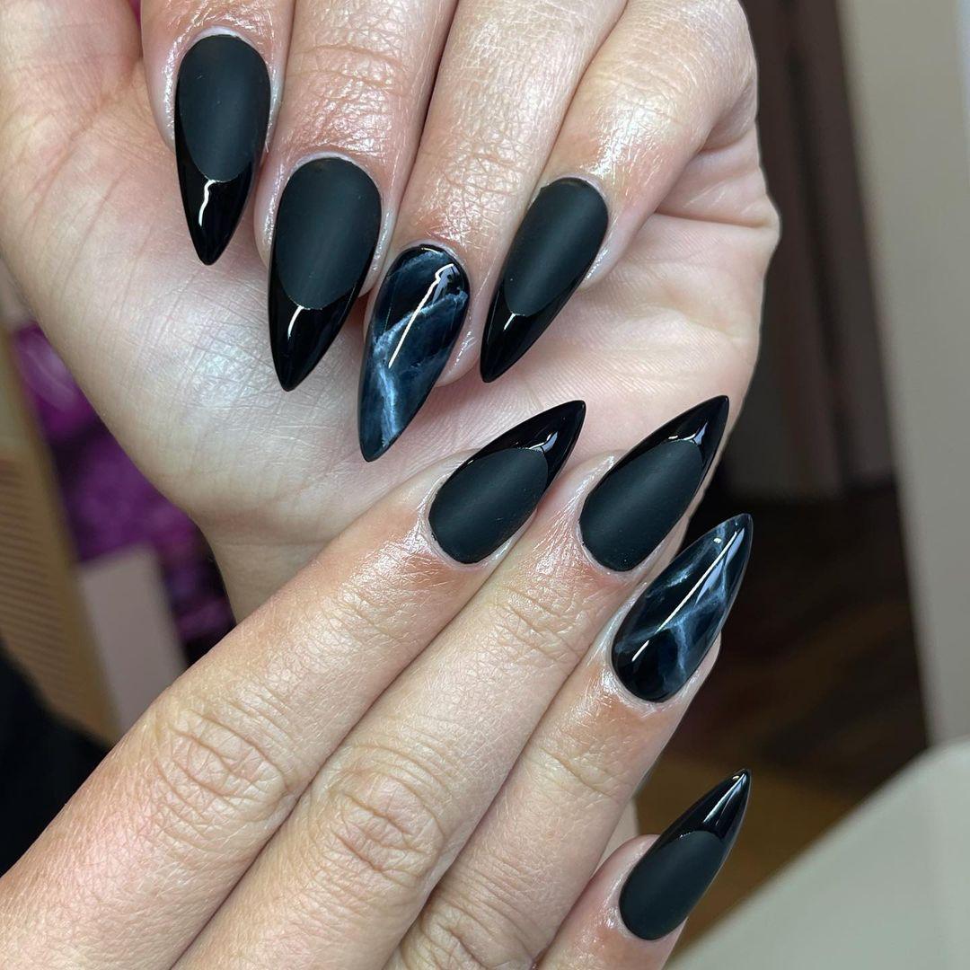 Top Beautiful Luxury Nails That are in Trending - Fashion Royce