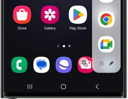 List of apps on Edge panel with a Galaxy phone