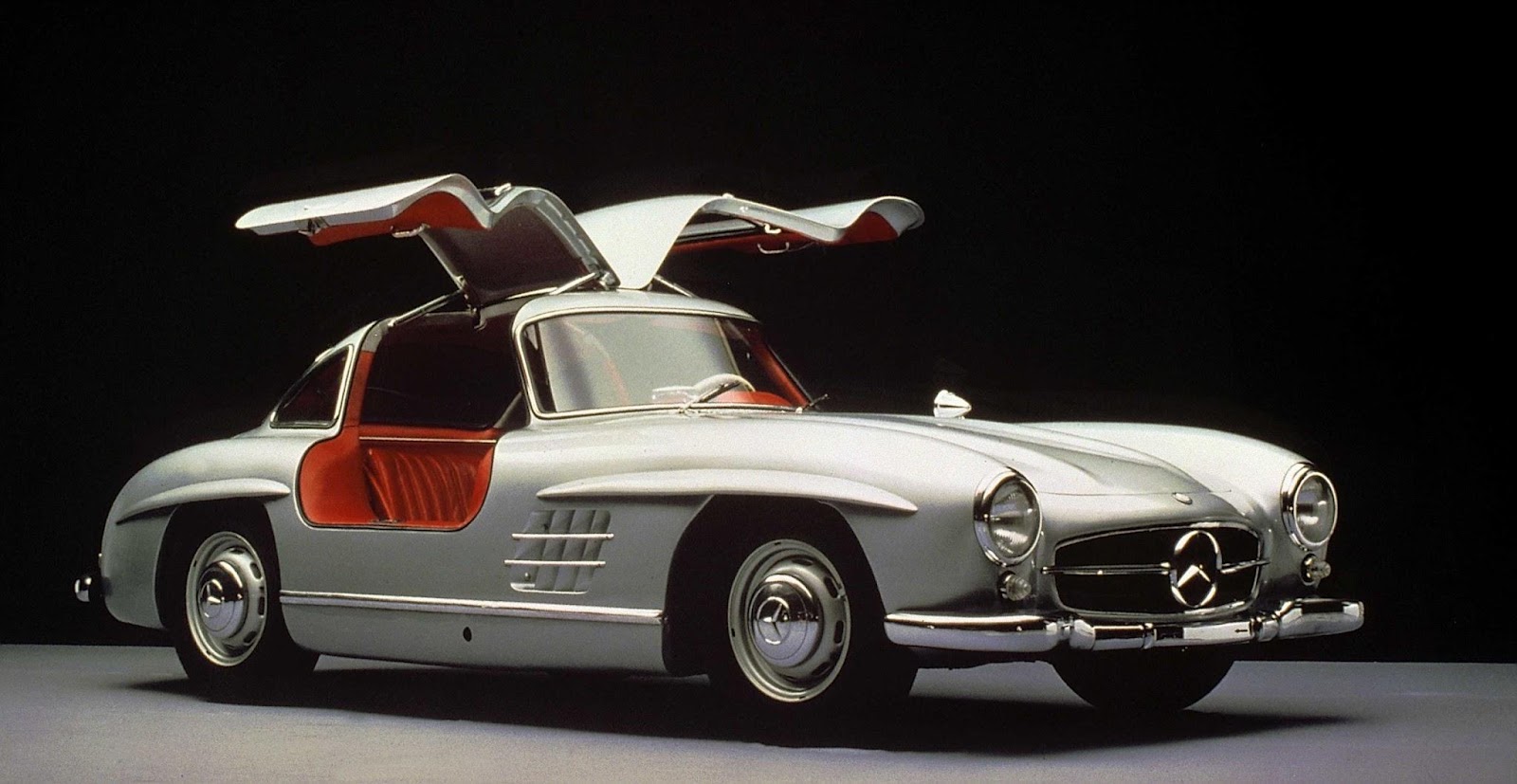 Vintage Legends Classic Cars