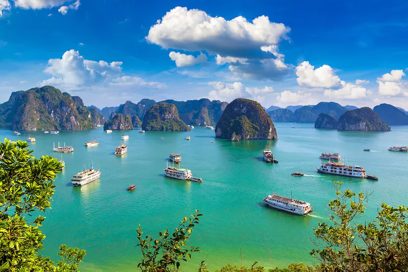 liburan 2024 Teluk Ha Long Vietnam