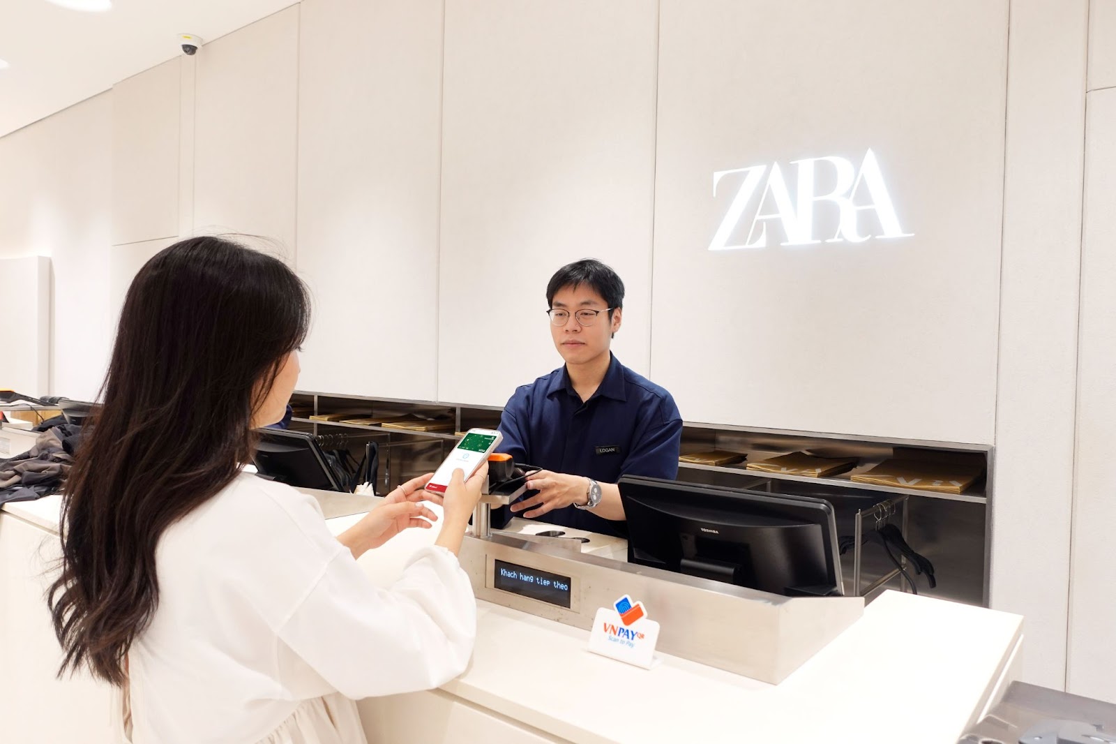 VNPAY SoftPOS xuất hiện trong hệ thống thanh toán của ZARA tại Việt Nam