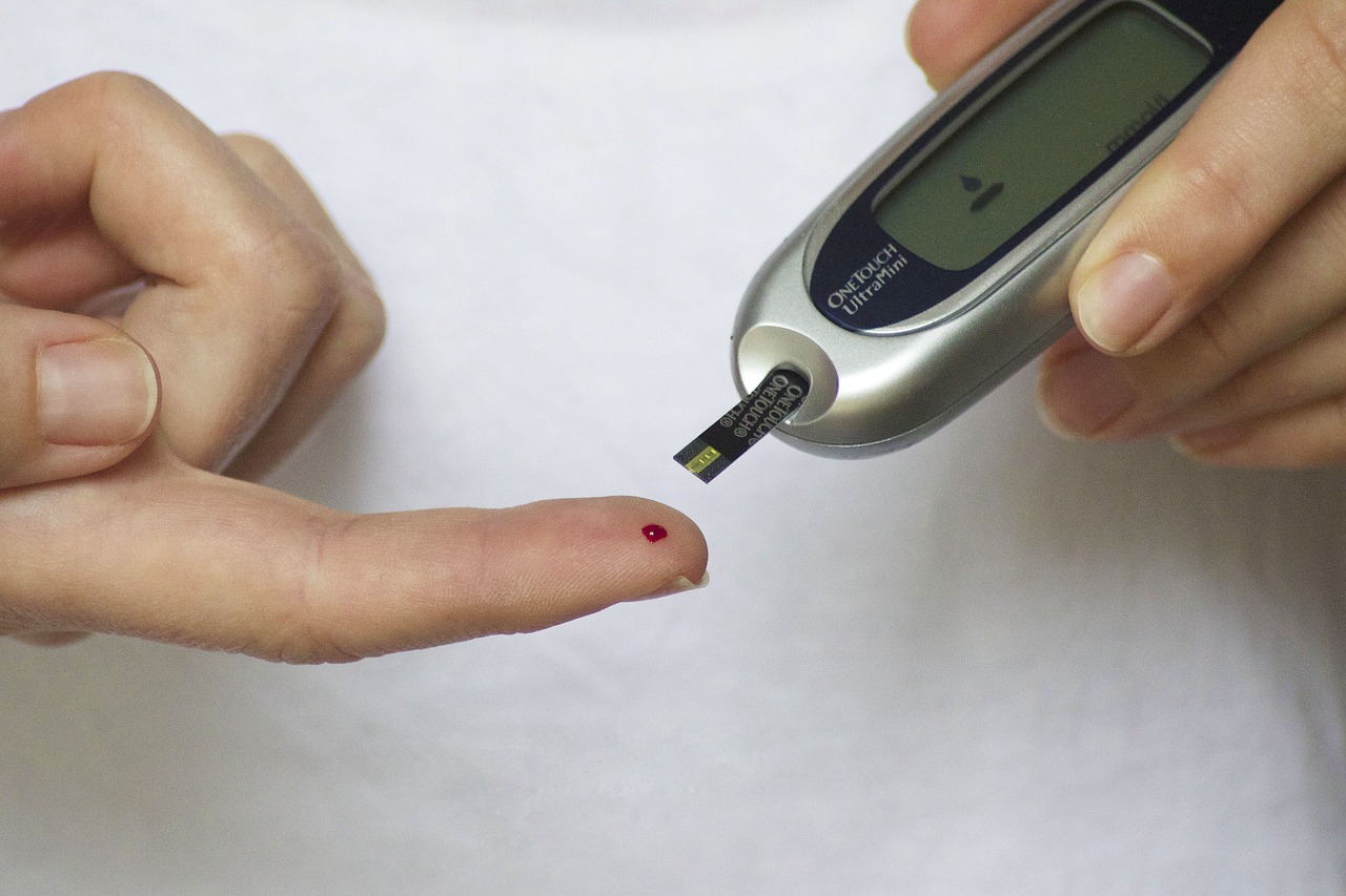 想要用智慧手錶量血糖？美國 FDA 呼籲不要這樣做