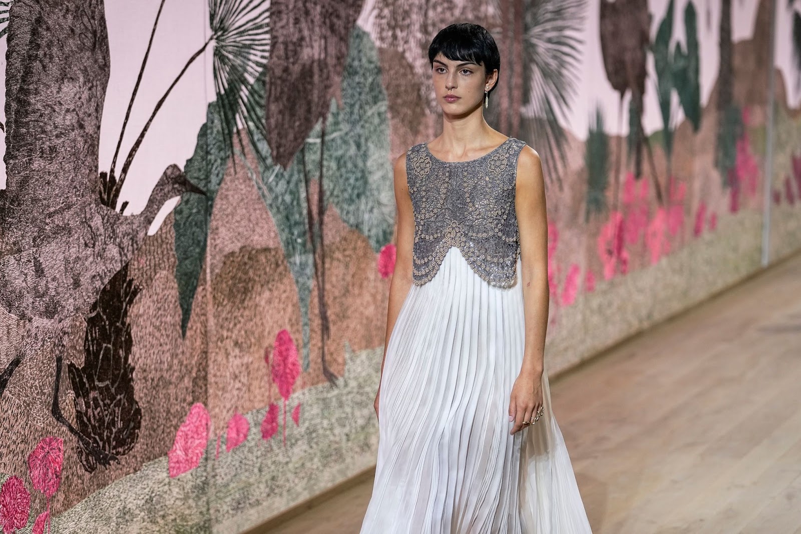 Glamorous Threads Designer Delights