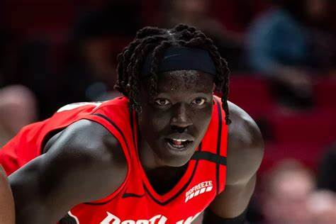 Wenyen Gabriel's