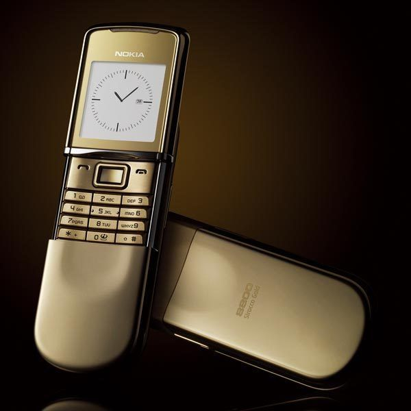 THIẾT KẾ VÀ CHẤT LIỆU TRÊN NOKIA 8800 | HOÀNG LUXURY