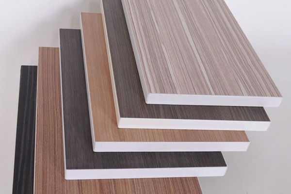 trần nhựa pvc