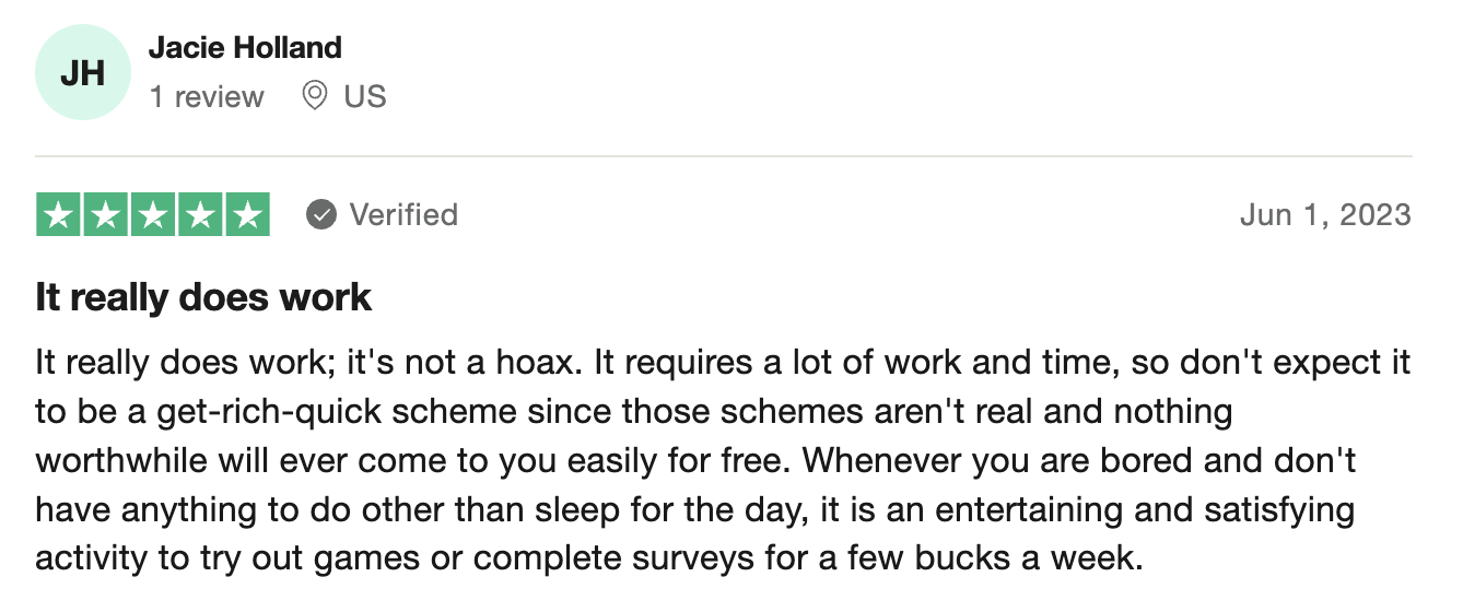 A 5-star Trustpilot review from a happy Earnably user who says you won't get rich quick but feels the platform is worthwhile. 