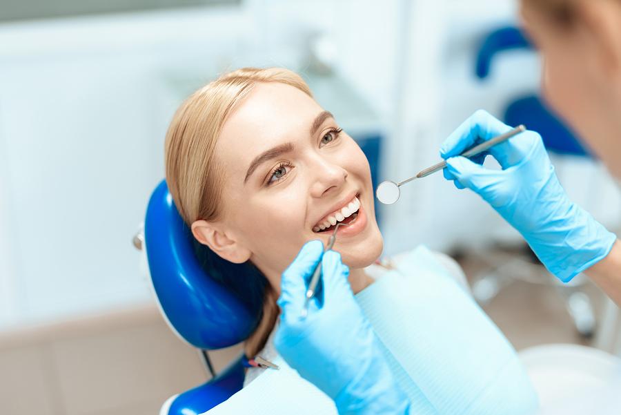 cosmetic dentist in North York