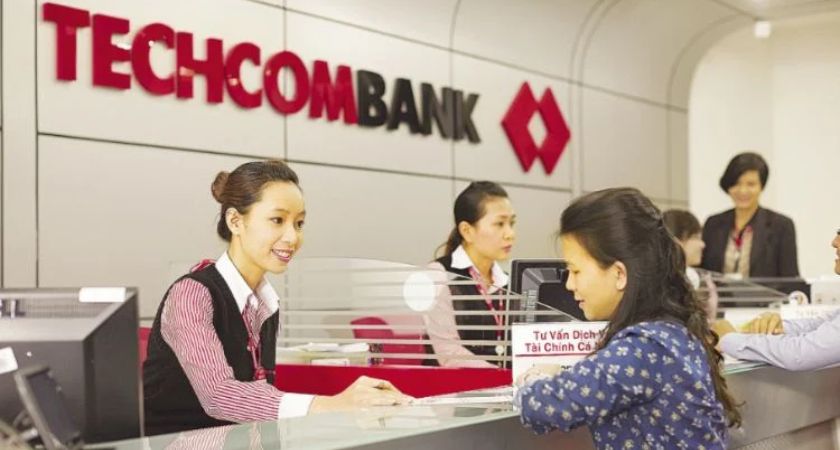 Phí rút tiền Techcombank