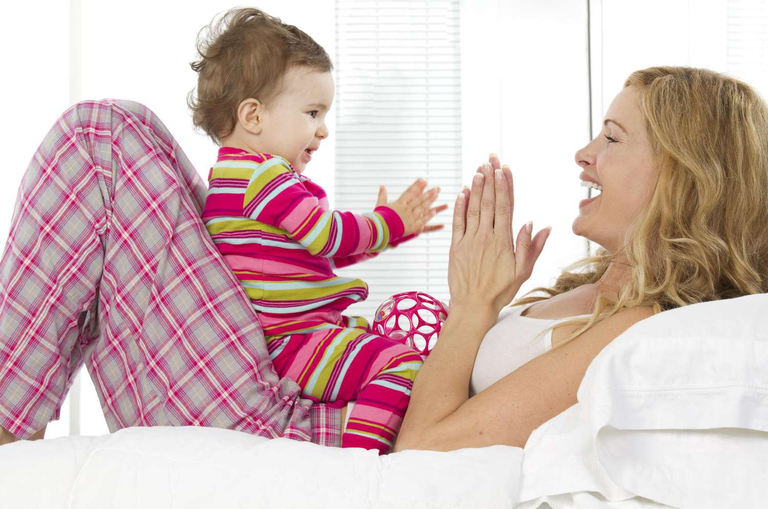 3 Cách Để Ba Mẹ Dạy Màu Sắc Cho Bé 3 Tuổi Tại Nhà