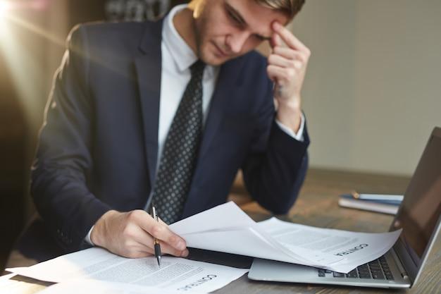 Saiba como lidar quando a empresa faliu