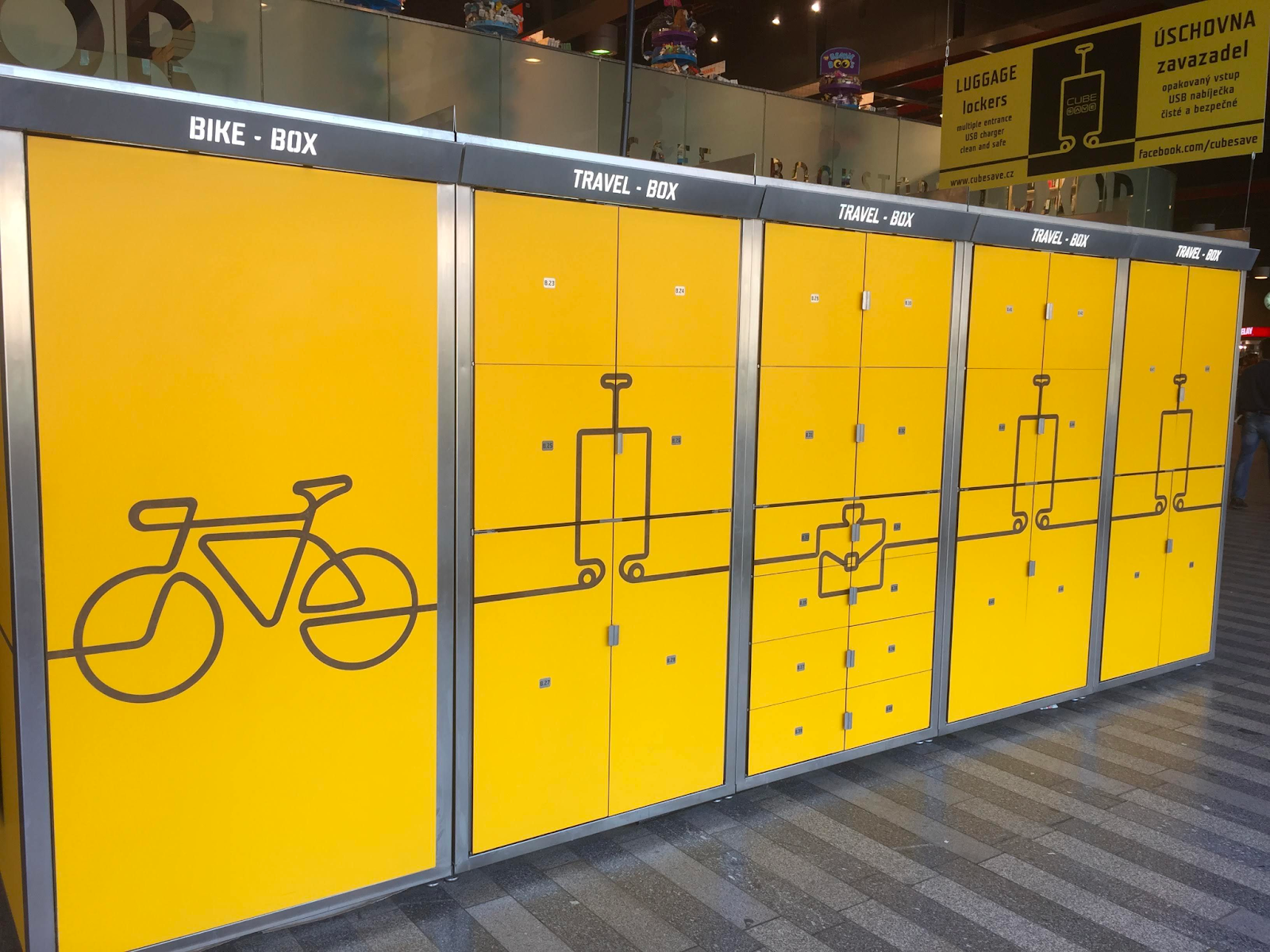 Station and airport lockers