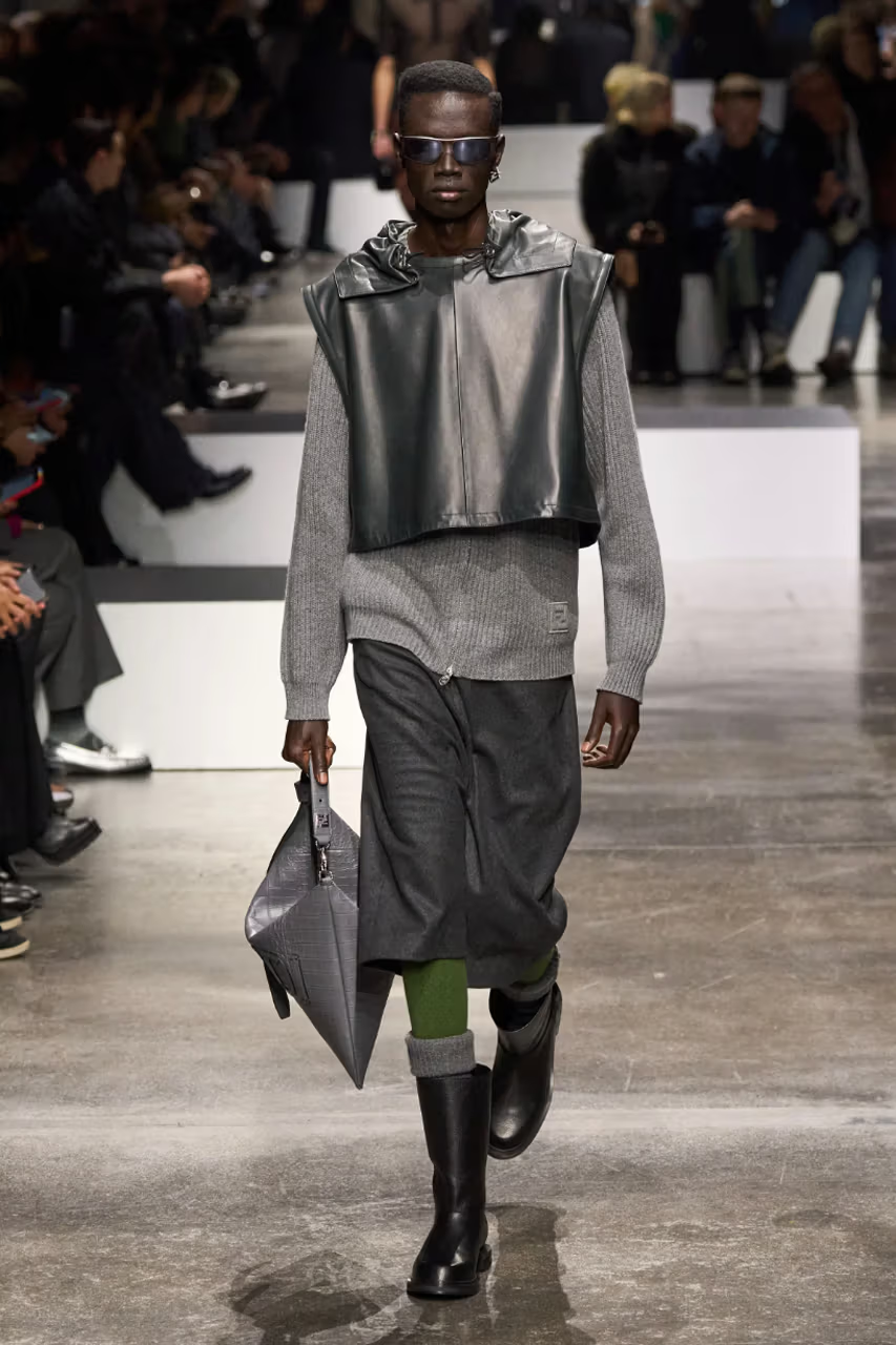 Picture showing a model with a metropolitan swagger for Fendi at Milan Fashion Week Men’s FW24