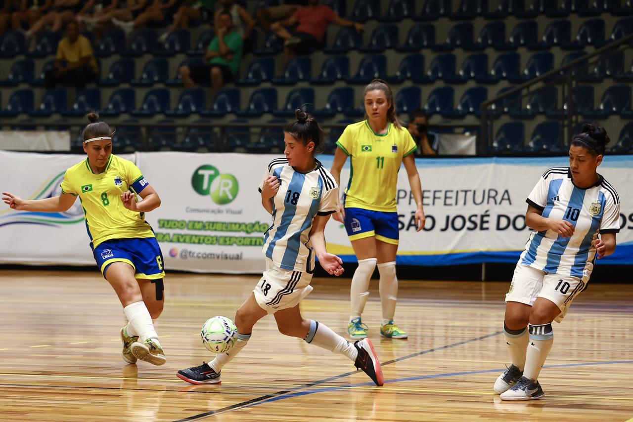 CBFA anuncia Brasil Onças Feminino e SPFL adota Estadual Feminino - Salão  Oval