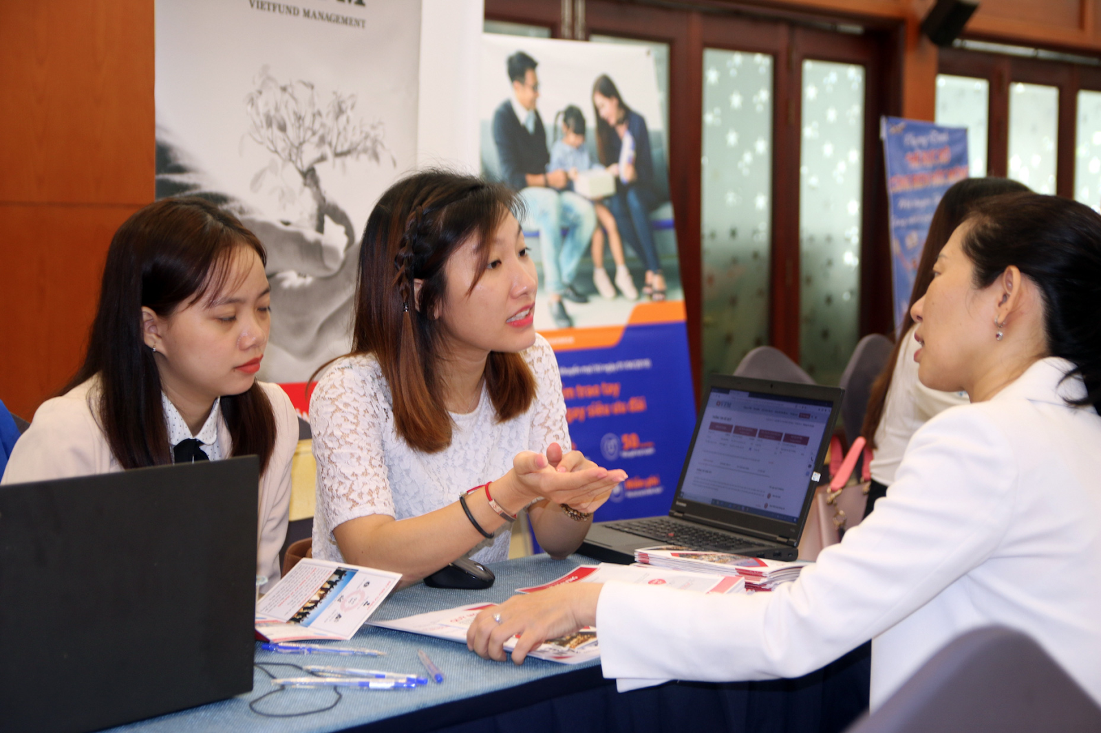 Các nhà tuyển dụng trên thị trường việc làm Bình Thuận đưa ra yêu cầu theo từng ngành nghề