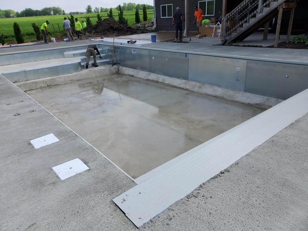 When Is the Best Time for a Swimming Pool Renovation?