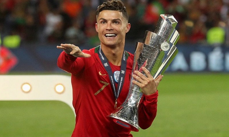 Top 7 cầu thủ xuất sắc nhất lịch sử Euro- Ronaldo hiện diện