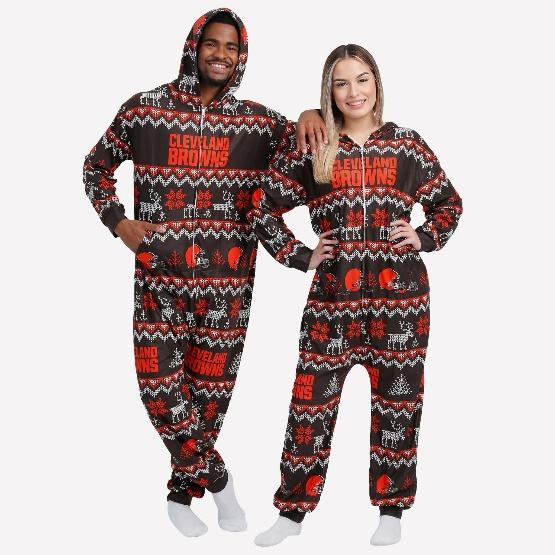 A person and person wearing pajamas

Description automatically generated