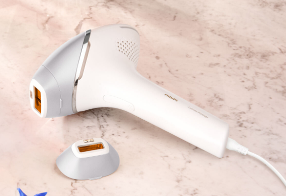 A hair removal device on a marble surface

Description automatically generated