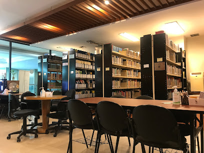 perpustakaan terdekat Daniel S Lev Law