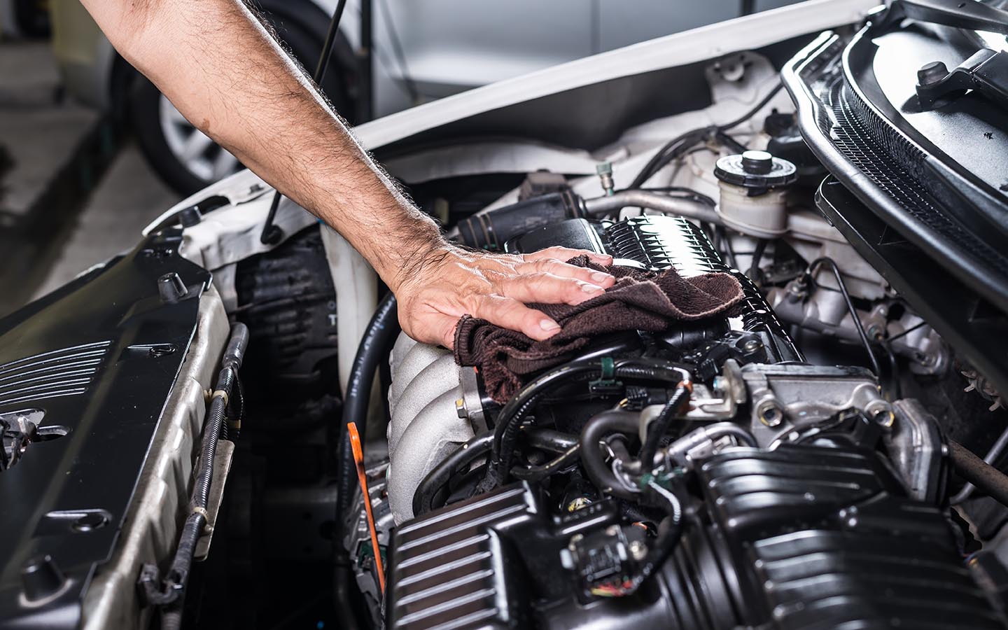 a clean and maintained engines enhances vehicle performance