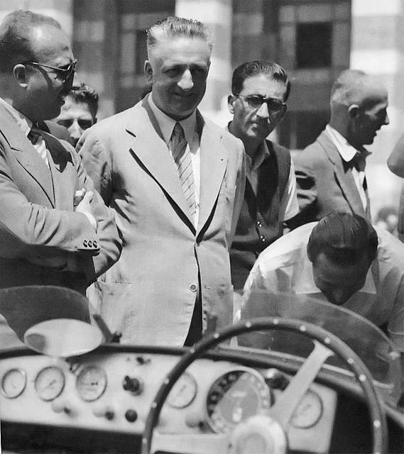 quién fue Enzo Ferrari