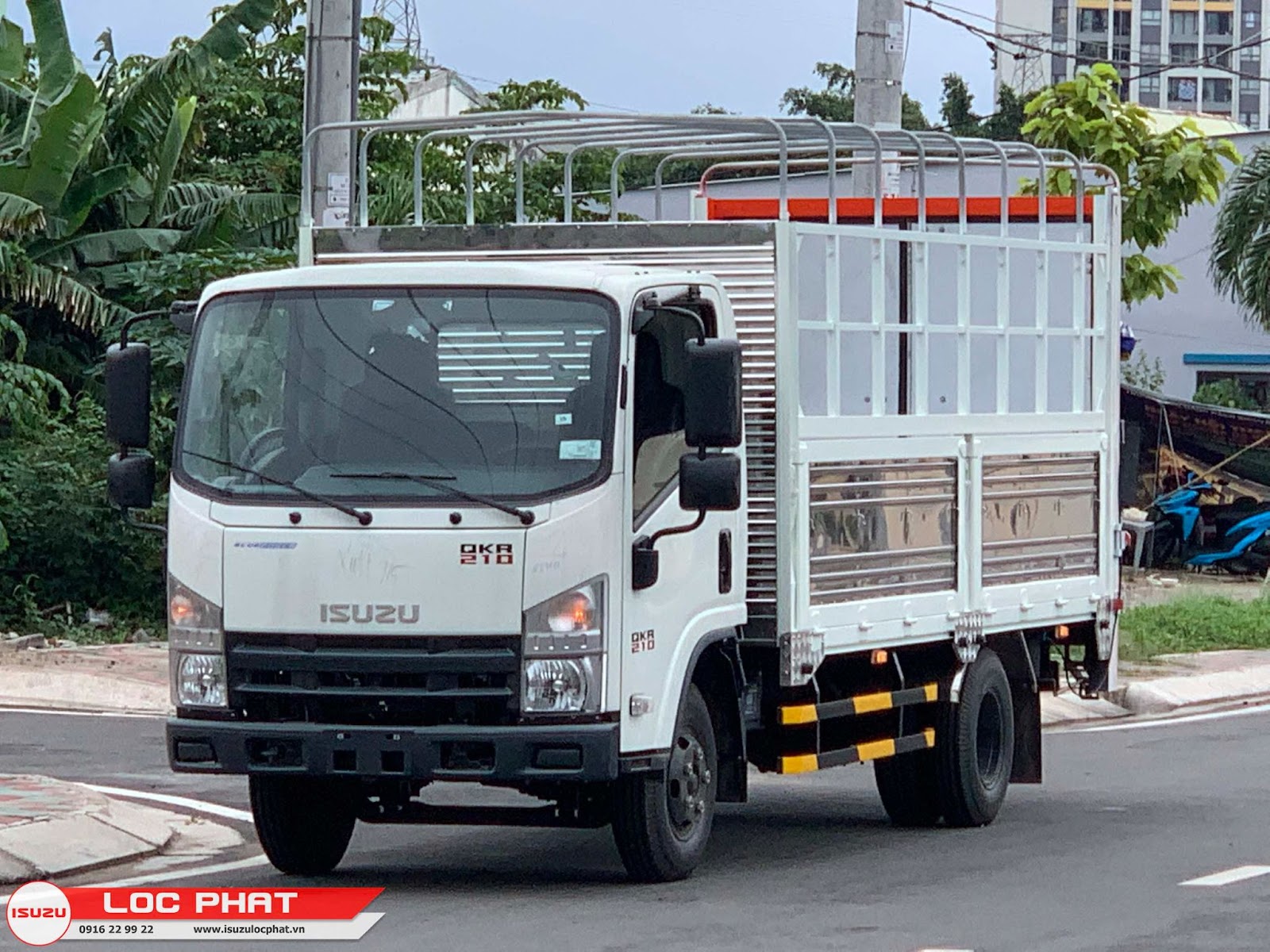 Xe tải Isuzu QKR 210