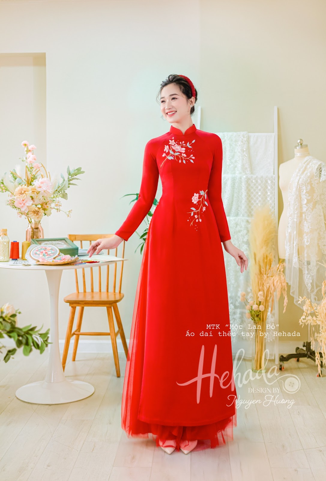 Áo Dài Mộc Lan Đỏ cho cô dâu