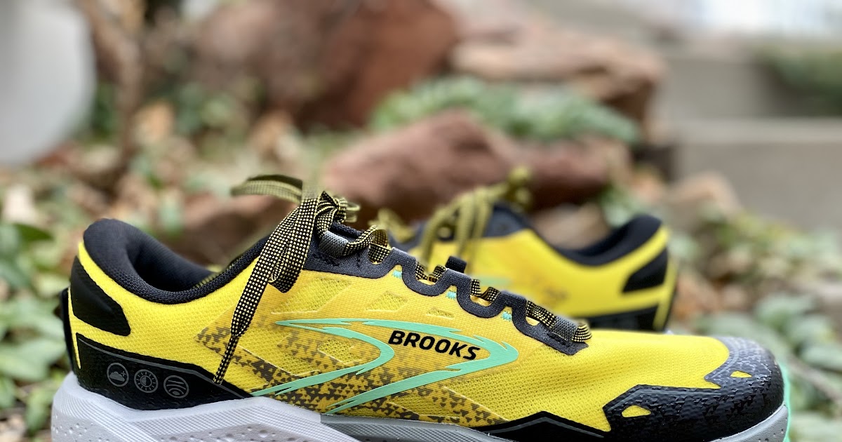 Road Trail Run: Brooks Run Visible Collection Multi Tester Review:  Carbonite Powered High Reflectivity & 24/7 Visibility