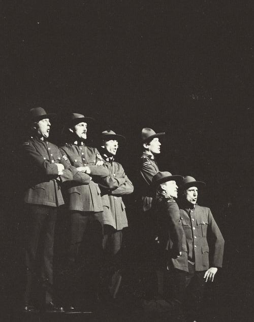 George Harrison secretly performing 'The Lumberjack Song' with british  comedy group Monty Python in New York City, 1976. : r/beatles