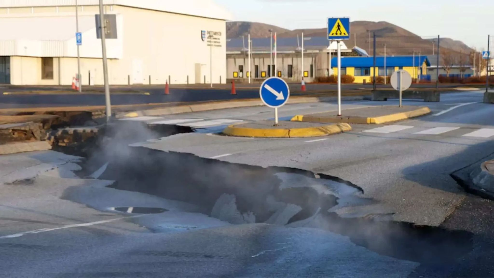 Iceland Volcano Grindavik Evacuation