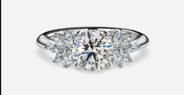 How to Enhance the Appearance of the Platinum Halo Engagement Ring?